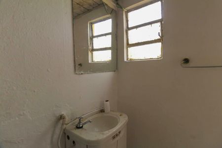 Apartamento para alugar com 180m², 3 quartos e 1 vaga Apartamento para alugar com 180m², 3 quartos e 1 vagaEdícula - Banheiro