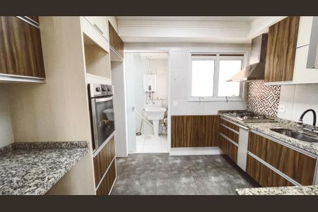 Apartamento para alugar com 122m², 2 quartos e 2 vagas Apartamento para alugar com 122m², 2 quartos e 2 vagasCozinha