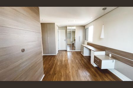 Apartamento para alugar com 122m², 2 quartos e 2 vagas Apartamento para alugar com 122m², 2 quartos e 2 vagasSuíte 2