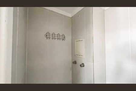 Apartamento para alugar com 122m², 2 quartos e 2 vagas Apartamento para alugar com 122m², 2 quartos e 2 vagasBanheiro de Serviço