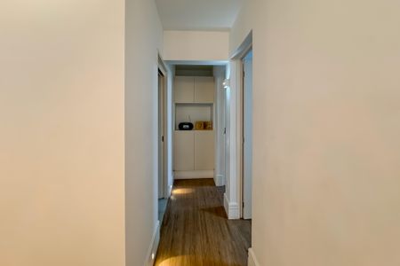 Corredor de apartamento à venda com 2 quartos, 111m² em Vila Mariana, São Paulo