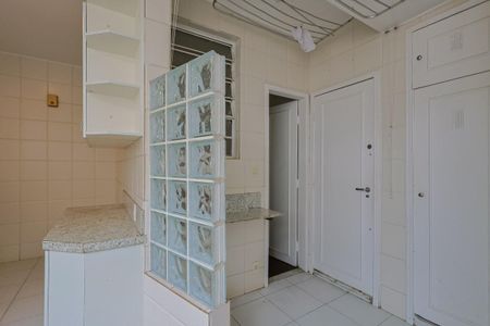 Apartamento para alugar com 140m², 3 quartos e 2 vagasCozinha e Área de Serviço