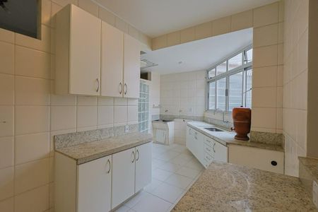 Apartamento para alugar com 140m², 3 quartos e 2 vagasCozinha e Área de Serviço