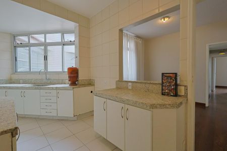 Apartamento para alugar com 140m², 3 quartos e 2 vagasCozinha e Área de Serviço