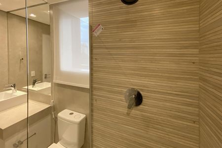 Apartamento para alugar com 150m², 3 quartos e 4 vagas Apartamento para alugar com 150m², 3 quartos e 4 vagasBanheiro da Suíte 3