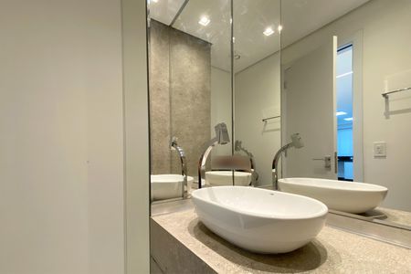 Apartamento para alugar com 150m², 3 quartos e 4 vagas Apartamento para alugar com 150m², 3 quartos e 4 vagasLavabo