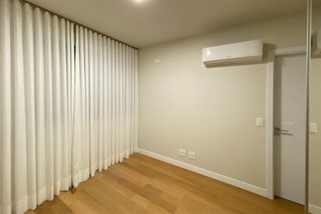Apartamento para alugar com 150m², 3 quartos e 4 vagas Apartamento para alugar com 150m², 3 quartos e 4 vagasSuíte 2