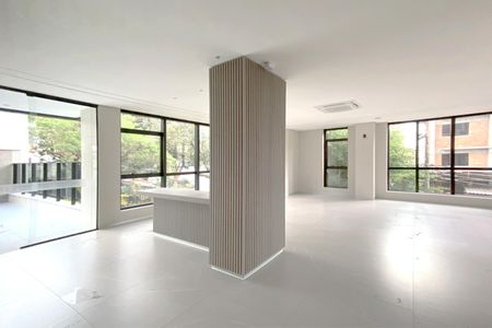 Apartamento para alugar com 150m², 3 quartos e 4 vagas Apartamento para alugar com 150m², 3 quartos e 4 vagasÁrea comum - Salão de festas