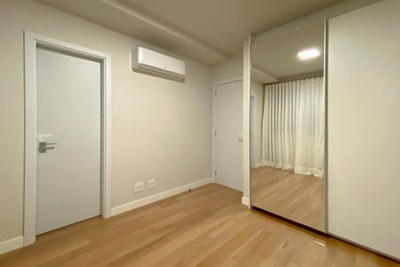 Apartamento para alugar com 150m², 3 quartos e 4 vagas Apartamento para alugar com 150m², 3 quartos e 4 vagasSuíte 3