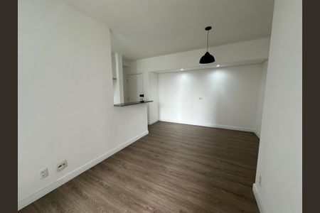 Apartamento à venda com 57m², 2 quartos e 1 vaga Apartamento à venda com 57m², 2 quartos e 1 vagaSala