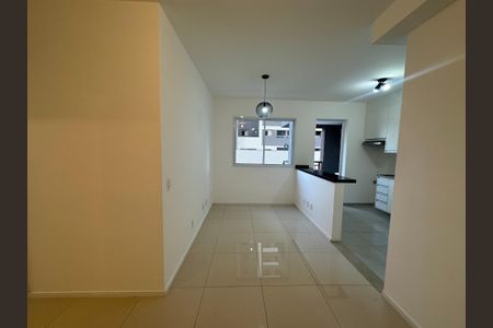 Sala de apartamento à venda com 2 quartos, 50m² em Vila Militar, Barueri
