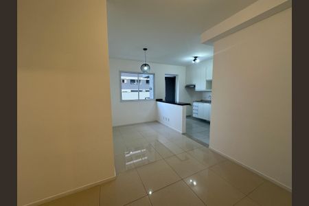 Sala de apartamento à venda com 2 quartos, 50m² em Vila Militar, Barueri