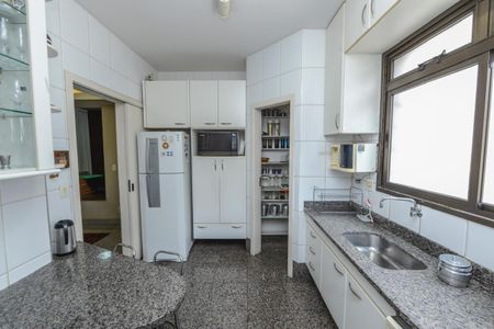 Apartamento para alugar com 155m², 4 quartos e 3 vagasCozinha