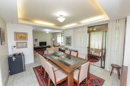 Apartamento para alugar com 155m², 4 quartos e 3 vagasSala