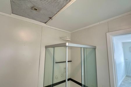 Apartamento à venda com 272m², 4 quartos e 2 vagas Apartamento à venda com 272m², 4 quartos e 2 vagasBanheiro da Suíte 02