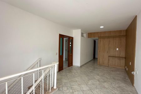 Apartamento à venda com 272m², 4 quartos e 2 vagas Apartamento à venda com 272m², 4 quartos e 2 vagasSala 02