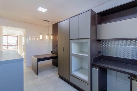Apartamento à venda com 200m², 4 quartos e 3 vagas Apartamento à venda com 200m², 4 quartos e 3 vagasCozinha