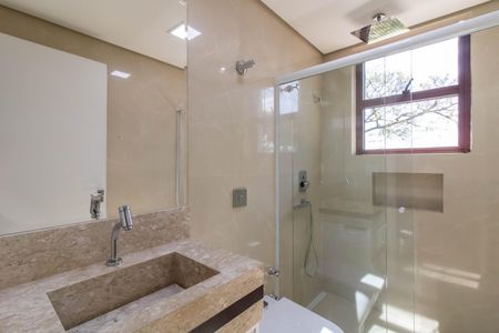 Apartamento à venda com 200m², 4 quartos e 3 vagas Apartamento à venda com 200m², 4 quartos e 3 vagasSuíte 2 Banheiro