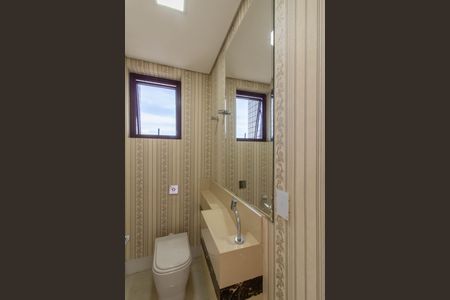 Apartamento à venda com 200m², 4 quartos e 3 vagas Apartamento à venda com 200m², 4 quartos e 3 vagasLavabo