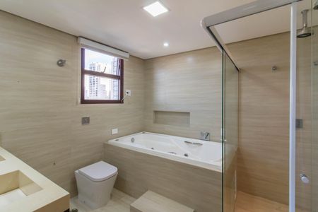 Apartamento à venda com 200m², 4 quartos e 3 vagas Apartamento à venda com 200m², 4 quartos e 3 vagasSuíte 1 Banheiro