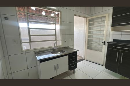 Casa à venda com 66m², 2 quartos e 1 vaga Casa à venda com 66m², 2 quartos e 1 vagaCozinha