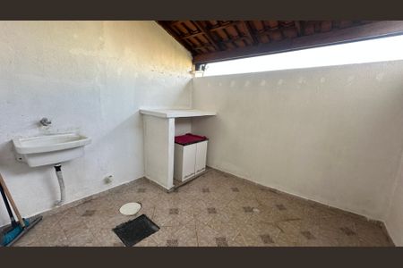 Casa à venda com 66m², 2 quartos e 1 vaga Casa à venda com 66m², 2 quartos e 1 vagaÁrea de Serviço