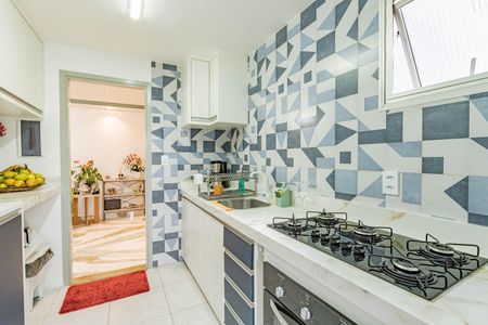 Apartamento à venda com 78m², 2 quartos e 1 vagaCozinha