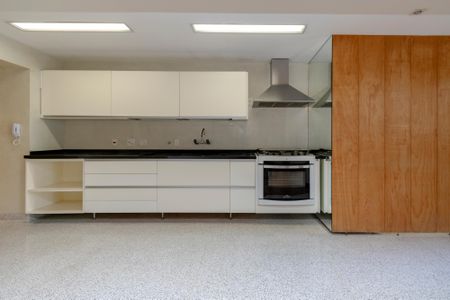 Apartamento à venda com 165m², 3 quartos e 2 vagas Apartamento à venda com 165m², 3 quartos e 2 vagasCozinha