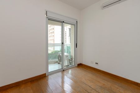 Apartamento à venda com 165m², 3 quartos e 2 vagas Apartamento à venda com 165m², 3 quartos e 2 vagasQuarto