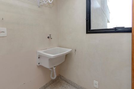 Apartamento à venda com 165m², 3 quartos e 2 vagas Apartamento à venda com 165m², 3 quartos e 2 vagasÁrea de Serviço