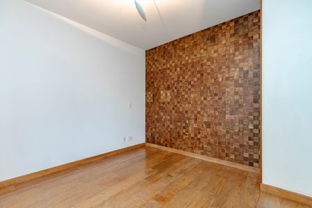 Apartamento à venda com 165m², 3 quartos e 2 vagas Apartamento à venda com 165m², 3 quartos e 2 vagasSuíte 1