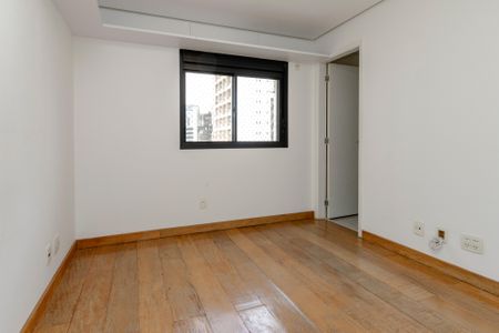 Apartamento à venda com 165m², 3 quartos e 2 vagas Apartamento à venda com 165m², 3 quartos e 2 vagasSuíte 2