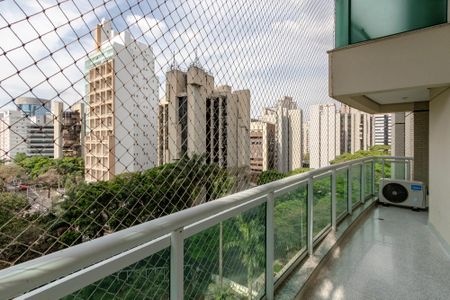 Apartamento à venda com 165m², 3 quartos e 2 vagas Apartamento à venda com 165m², 3 quartos e 2 vagasVaranda da Sala