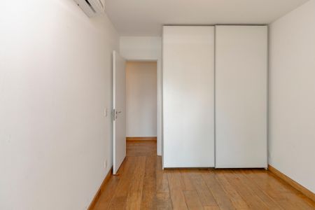 Apartamento à venda com 165m², 3 quartos e 2 vagas Apartamento à venda com 165m², 3 quartos e 2 vagasQuarto