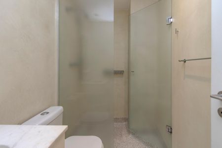 Apartamento à venda com 165m², 3 quartos e 2 vagas Apartamento à venda com 165m², 3 quartos e 2 vagasBanheiro