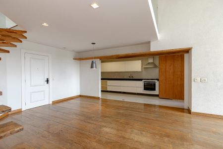 Apartamento à venda com 165m², 3 quartos e 2 vagas Apartamento à venda com 165m², 3 quartos e 2 vagasSala