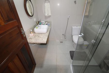 Casa à venda com 120m², 3 quartos e 4 vagasBanheiro