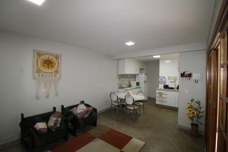 Casa à venda com 120m², 3 quartos e 4 vagasSala/Cozinha