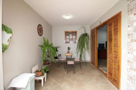 Casa à venda com 120m², 3 quartos e 4 vagasÁrea de Serviço