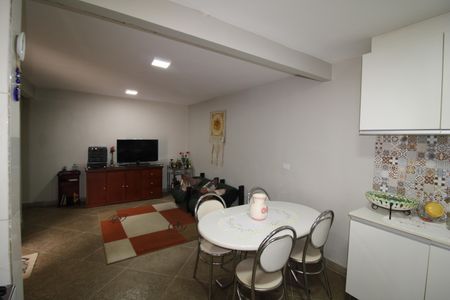 Casa à venda com 120m², 3 quartos e 4 vagasSala/Cozinha