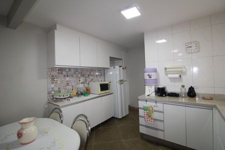 Casa à venda com 120m², 3 quartos e 4 vagasSala/Cozinha