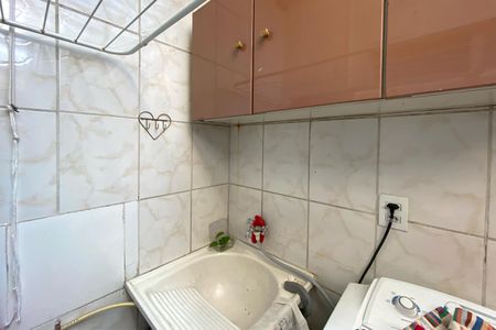 Casa à venda com 62m², 2 quartos e 1 vagaÁrea de Serviço