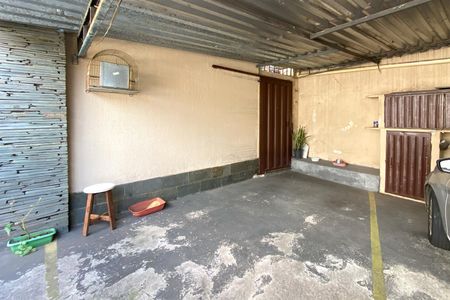 Casa à venda com 62m², 2 quartos e 1 vagaGaragem