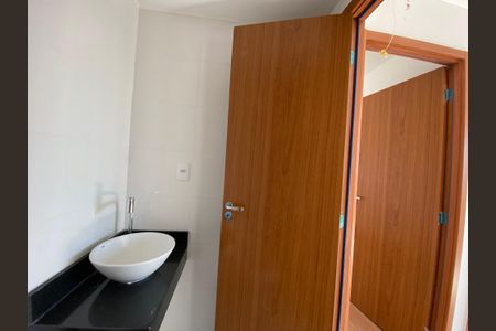 Apartamento para alugar com 36m², 2 quartos e sem vaga Apartamento para alugar com 36m², 2 quartos e sem vagaBanheiro