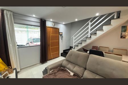 Sala de casa para alugar com 2 quartos, 145m² em Vila Curuçá, Santo André