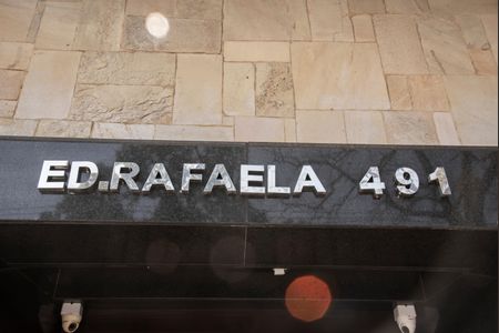 Apartamento à venda com 72m², 2 quartos e 1 vagaFrente