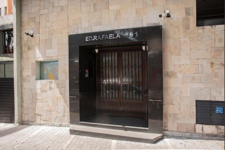 Apartamento à venda com 72m², 2 quartos e 1 vagaFrente