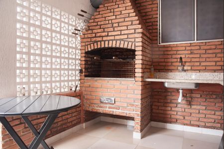 Apartamento à venda com 72m², 2 quartos e 1 vagaÁrea comum - Churrasqueira