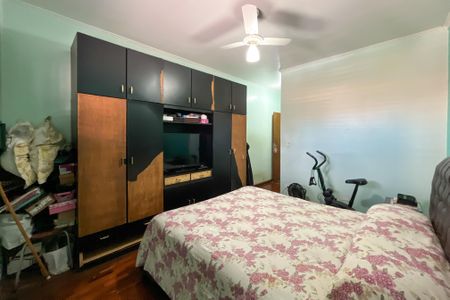 Casa à venda com 349m², 3 quartos e 2 vagas Casa à venda com 349m², 3 quartos e 2 vagasSuíte 3
