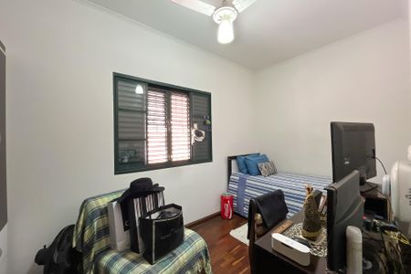 Casa à venda com 349m², 3 quartos e 2 vagas Casa à venda com 349m², 3 quartos e 2 vagasQuarto 1